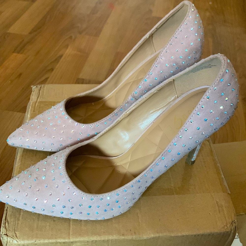 Light pink rhinestone stone heels, fancy, nice, upscale, appealing